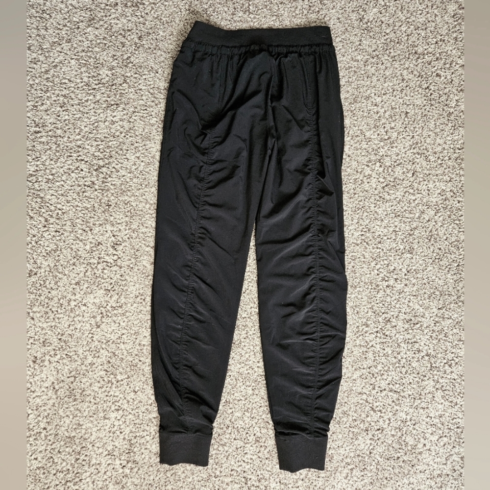 Athleta attitude lined pants 6 tall black